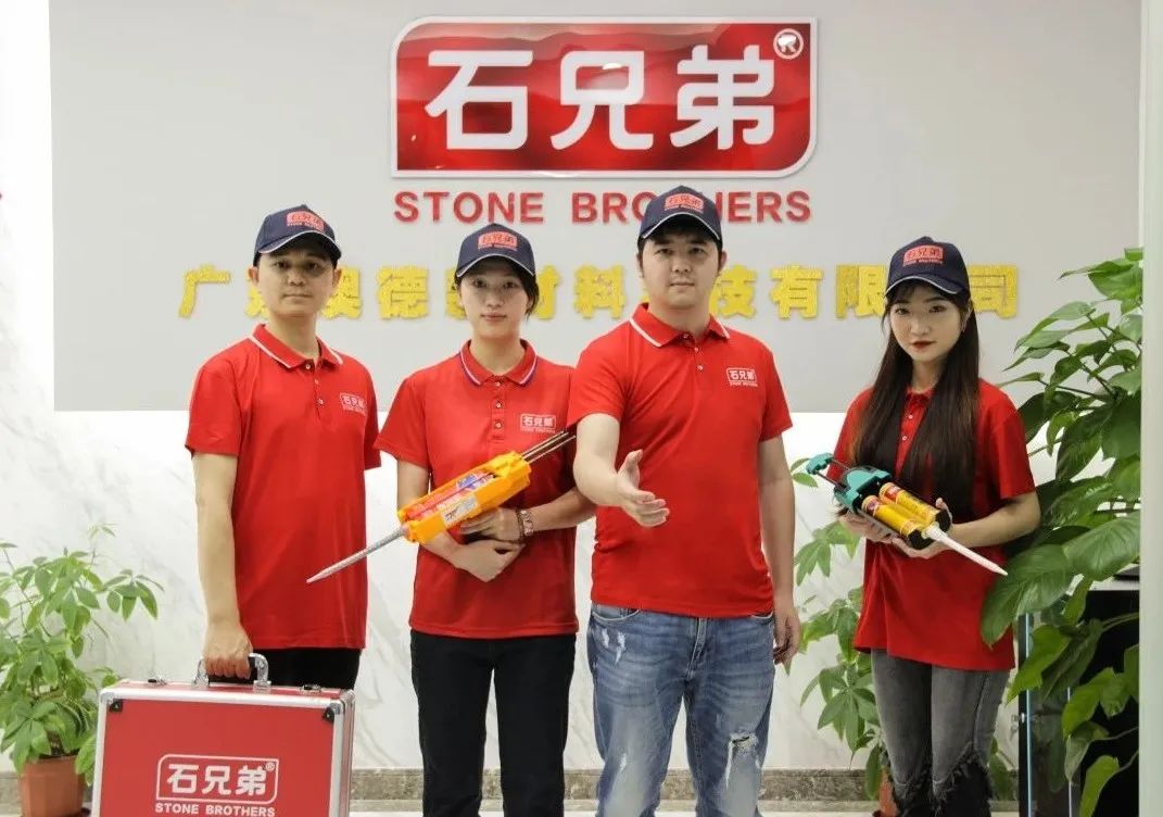 你會選美縫劑，會配色，但你不知道怎么選專業(yè)的美縫師...